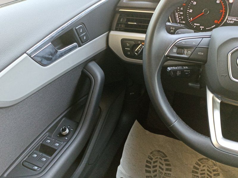 Fahrzeugabbildung Audi A4 Avant 35 2.0 TFSI Avant S-tronic