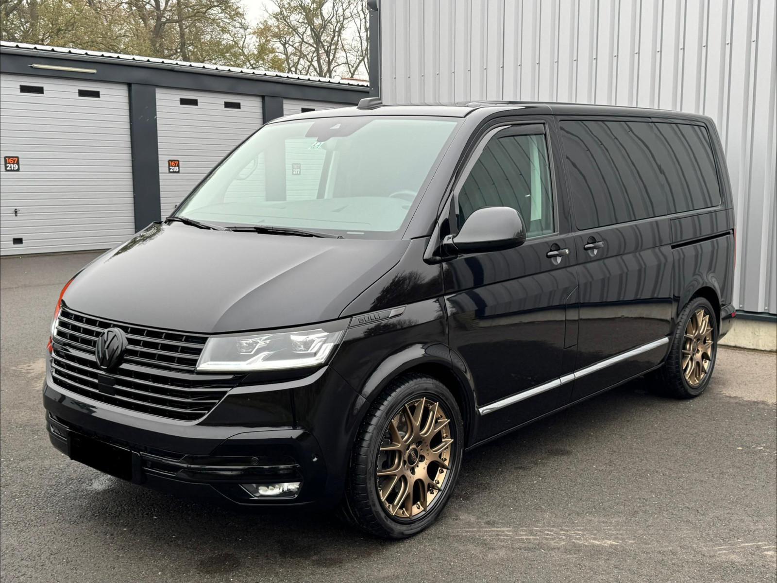 Volkswagen T6.1 Multivan Highline 4MOT°AHK°DCC°DISC PRO°StH