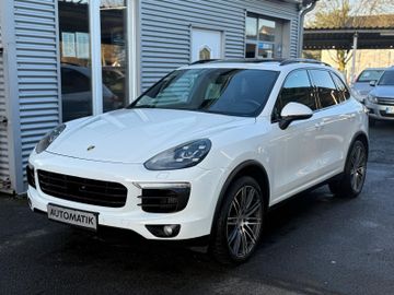 Porsche Cayenne - 1