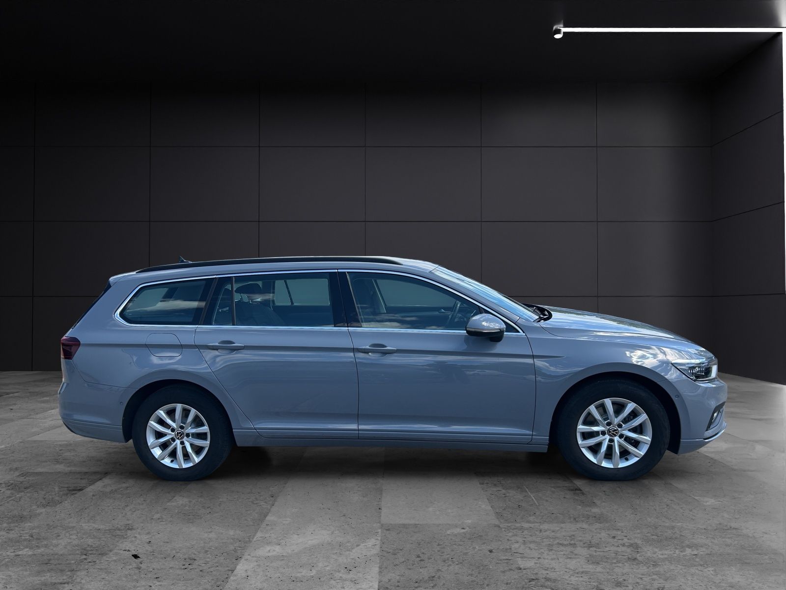 Fahrzeugabbildung Volkswagen Passat Variant TDI Business Matrix Navi ACC AID