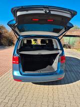 Volkswagen Touran 1.6 TDI DSG CUP CUP - Volkswagen Touran CUP mit Diesel-Antrieb