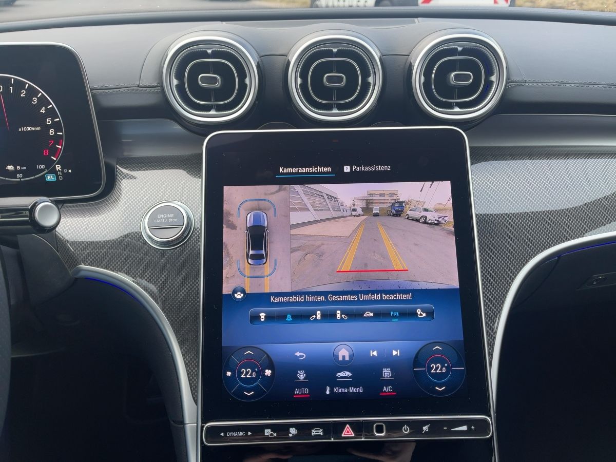 Fahrzeugabbildung Mercedes-Benz C 300 e AMG/360°/MBUX/Digital-Light