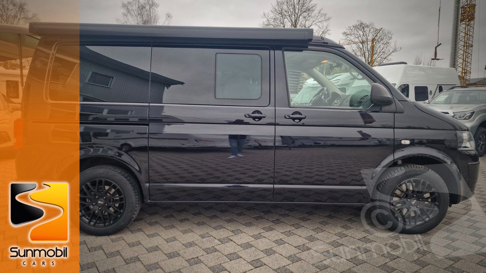 Fahrzeugabbildung Volkswagen T5 Beach Bulli CamperVan Aufstelldach