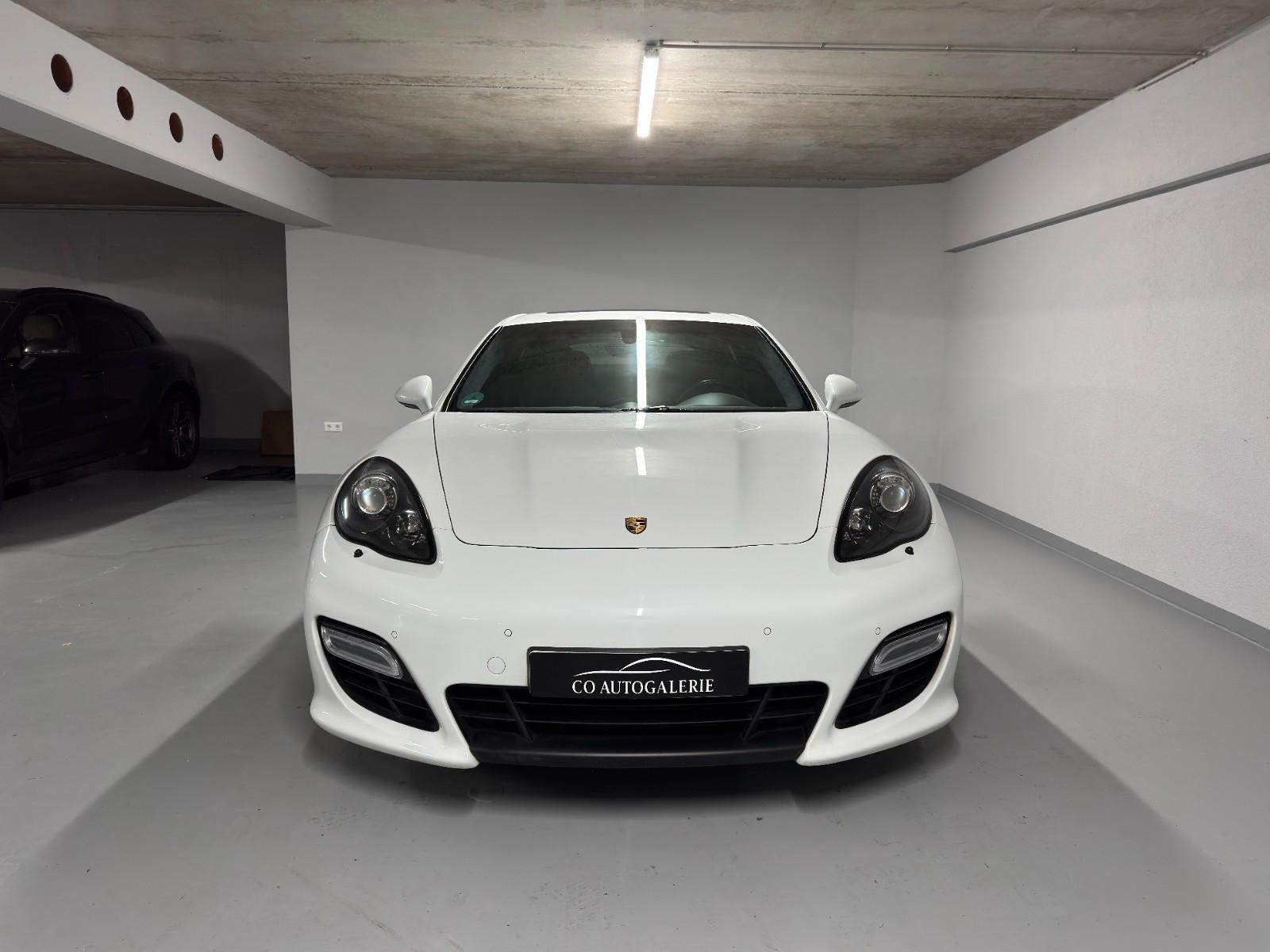 Porsche Panamera GTS / Approved/ Bose/ Pano