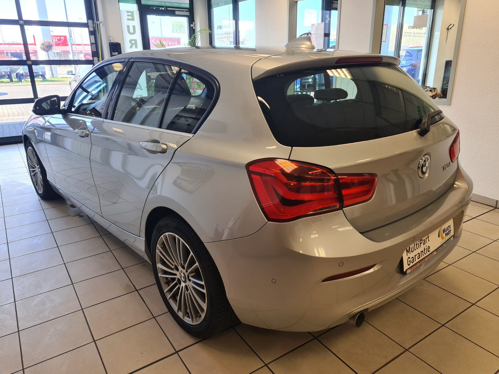 Fahrzeugabbildung BMW 118 d Urban Line / LED/ KAMERA / GARANTIE