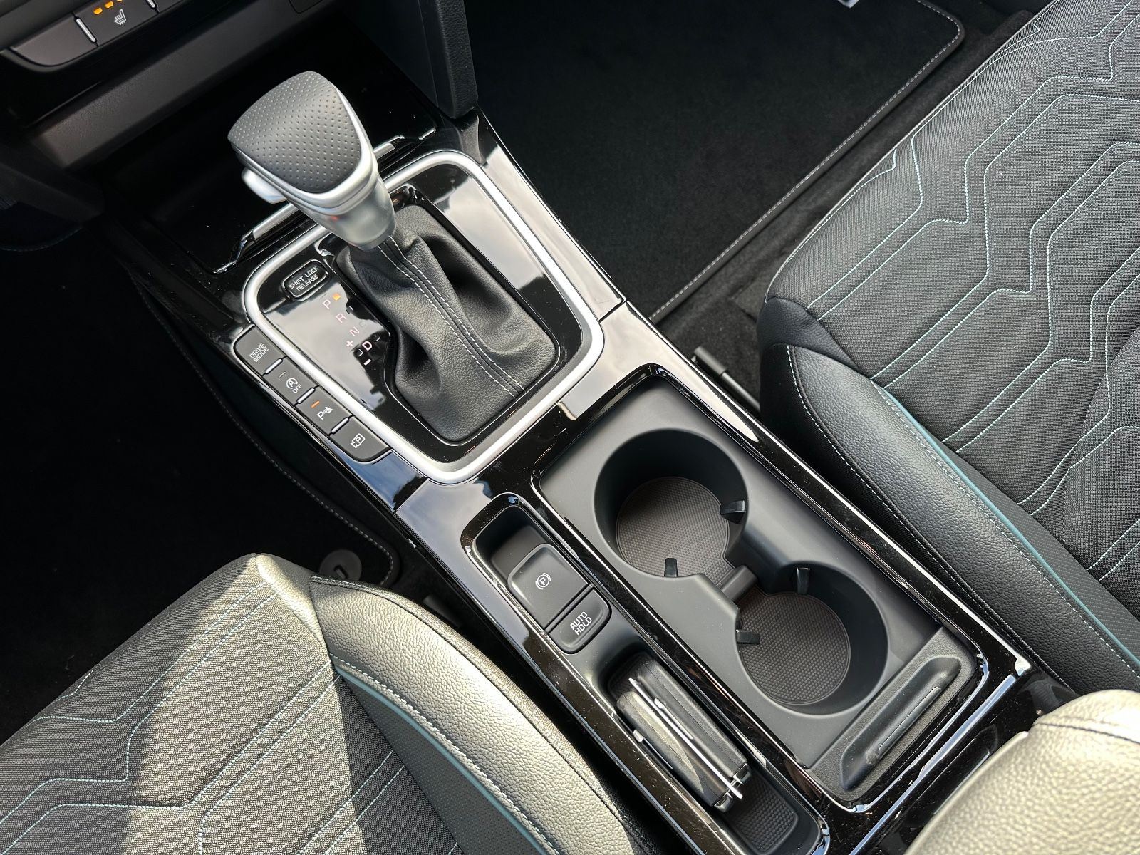 Fahrzeugabbildung Kia Ceed Sportswagon 1.0 T-GDi DCT Navi/GRA/Shzg/PDC