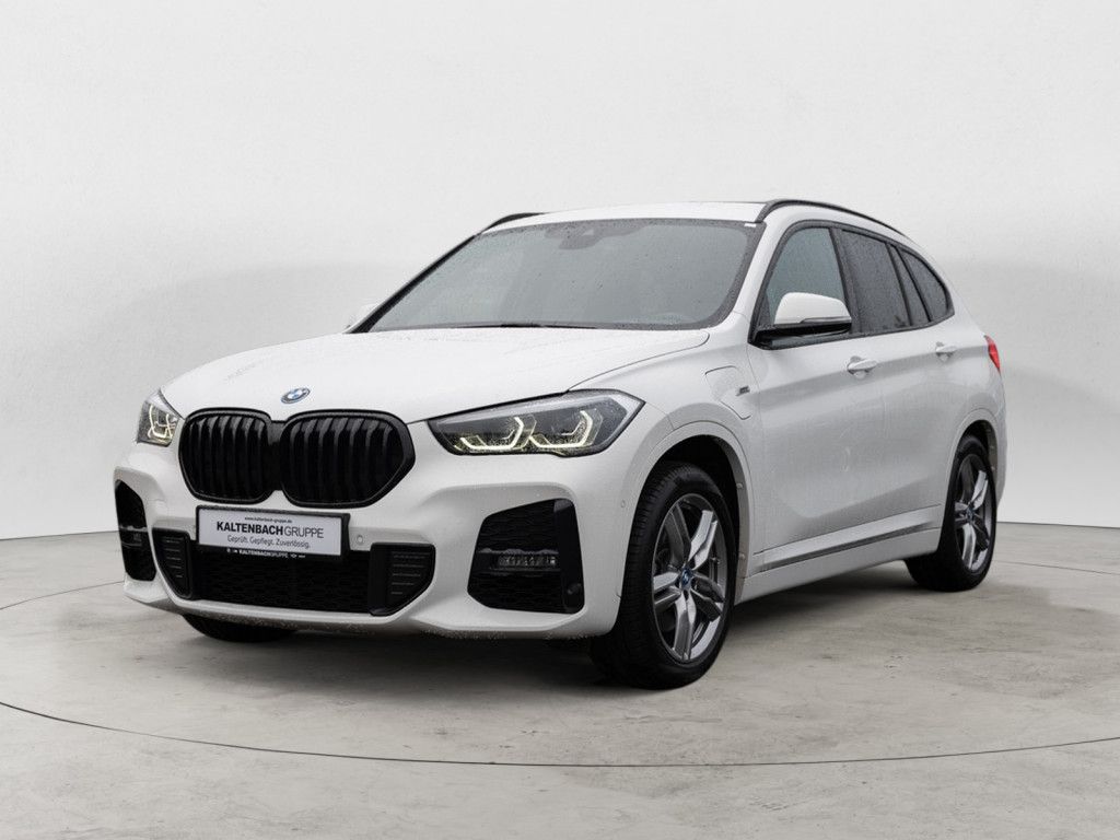 BMW X1 xDrive25e M-Sport FACEL. AHK LED ACC NAVI SHZ imagem 2