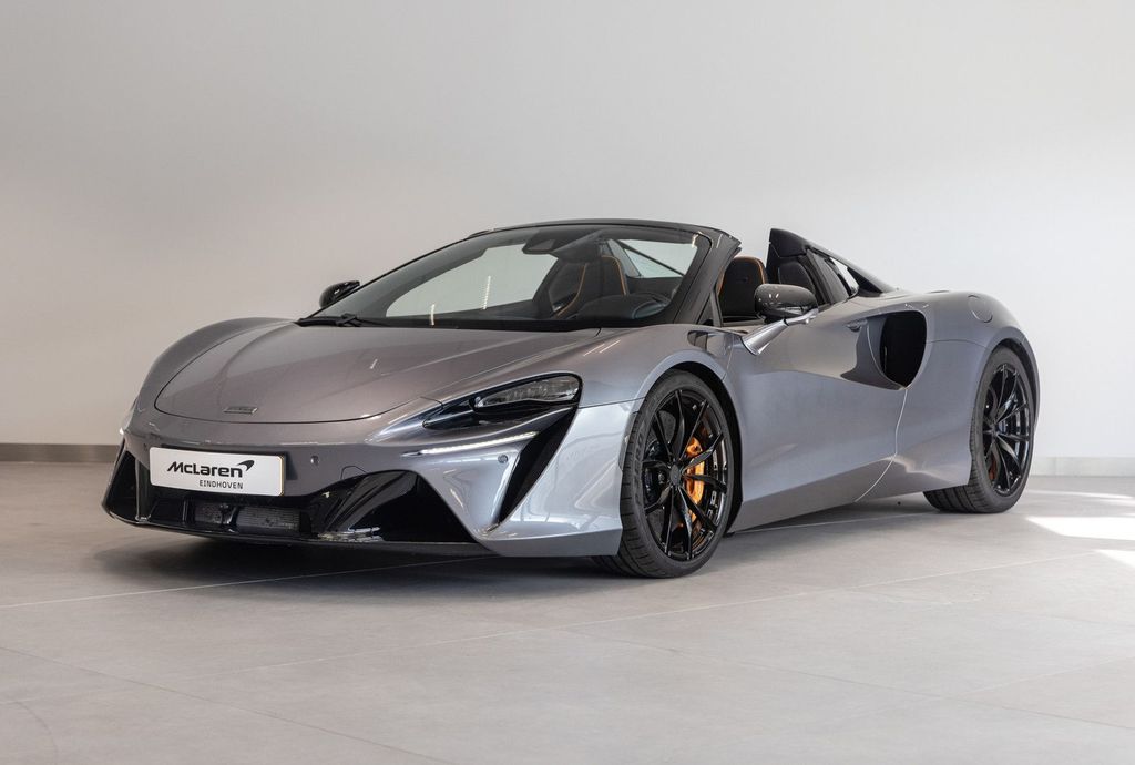 Image of McLaren Artura