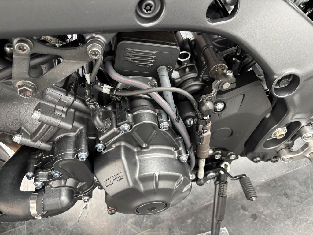 Fahrzeugabbildung Yamaha MT-09 *1. HAND *TOP-ZUSTAND *4450 KM !
