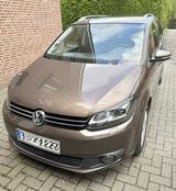 Volkswagen VW Touran 1.4 TSI DSG CUP Navi Xenon 7 Sitze - : Kleinbus, Privatanbieter
