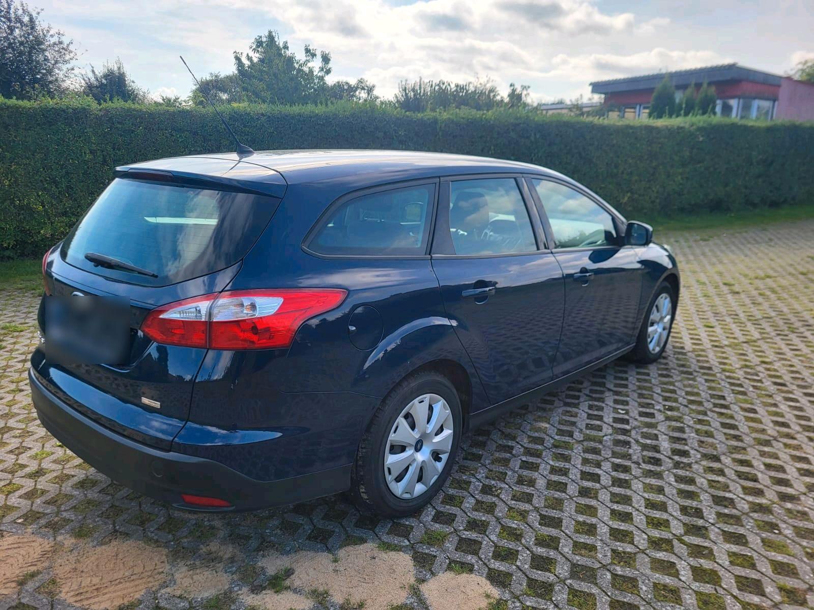 Ford Focus 2013 — engine 101 HP (74kW)