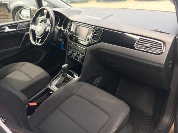 Volkswagen Golf - 12
