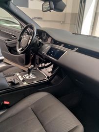 Land-Rover Range Rover Evoque - 7