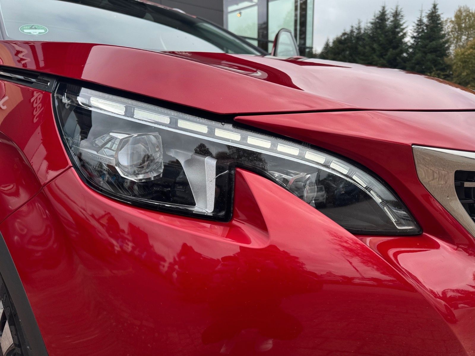 Fahrzeugabbildung Peugeot 3008 Allure 165PS Panorama Navigation Checkheft