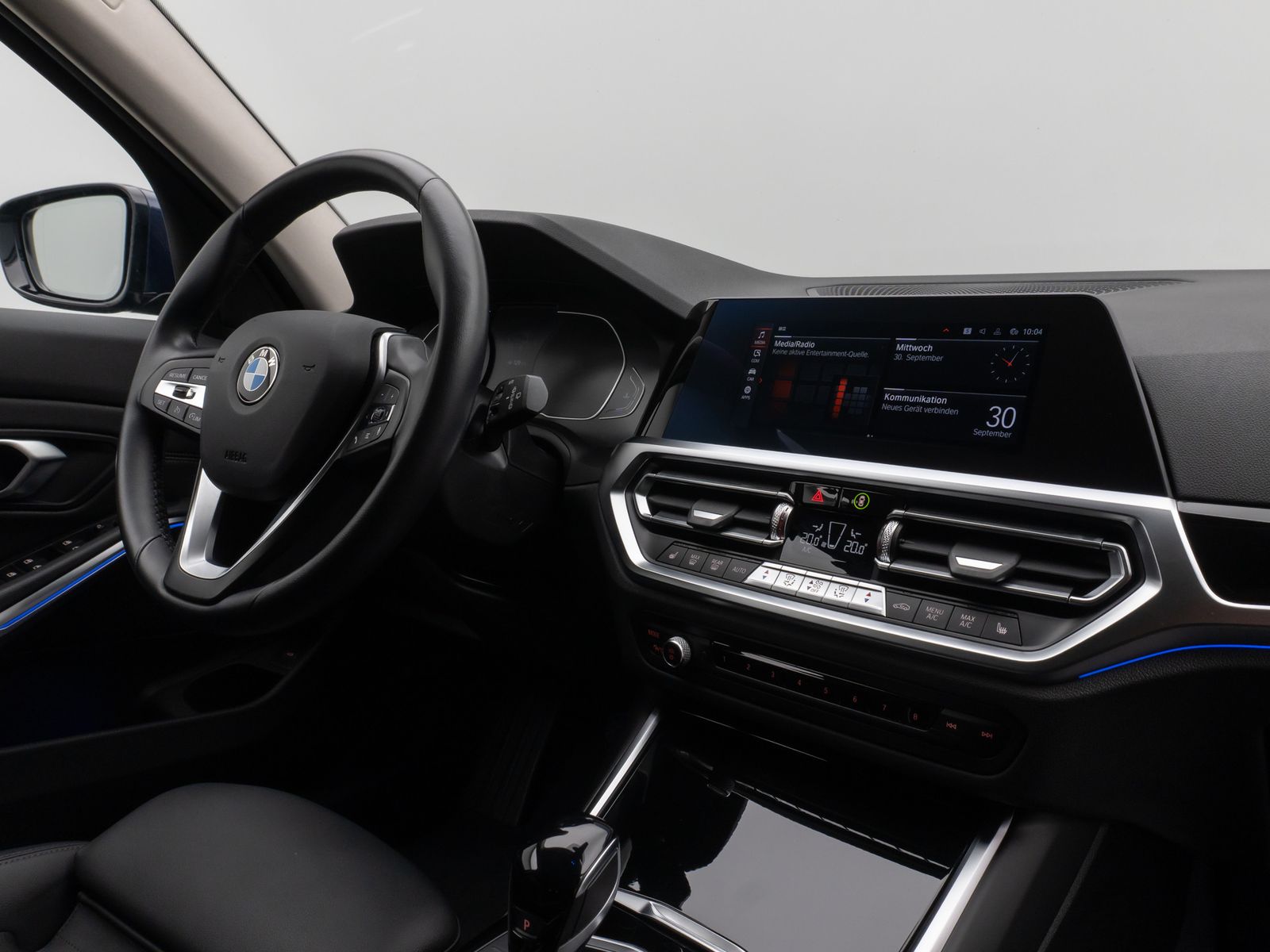 Fahrzeugabbildung BMW 320d Sport Line DAB HiFi PDC Geschwindigkeitsreg