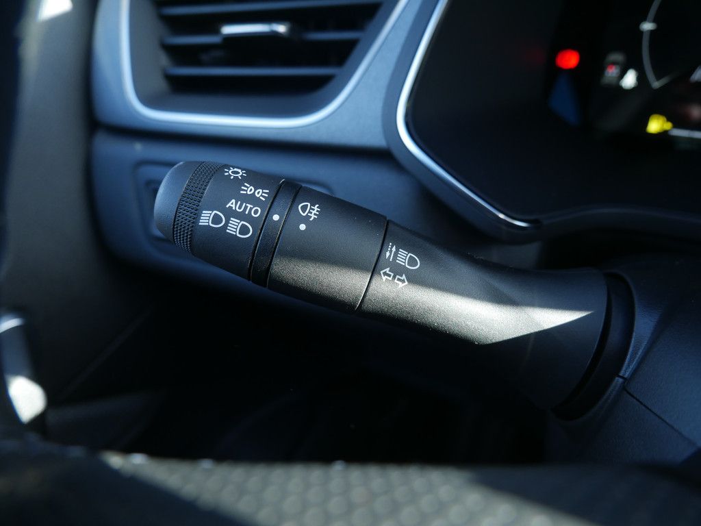 Fahrzeugabbildung Renault Captur Techno TCe 90