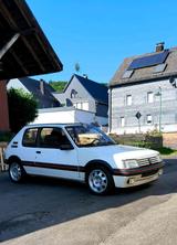 Peugeot 205 Gti 1,9 L (Scheunenfund) Oldtimer - Peugeot 205: 9.1