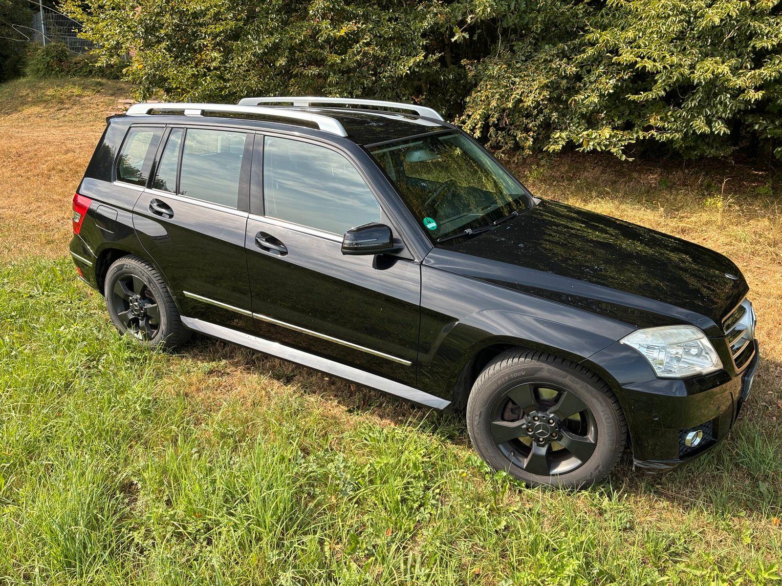 Mercedes-Benz GLK350, 2009