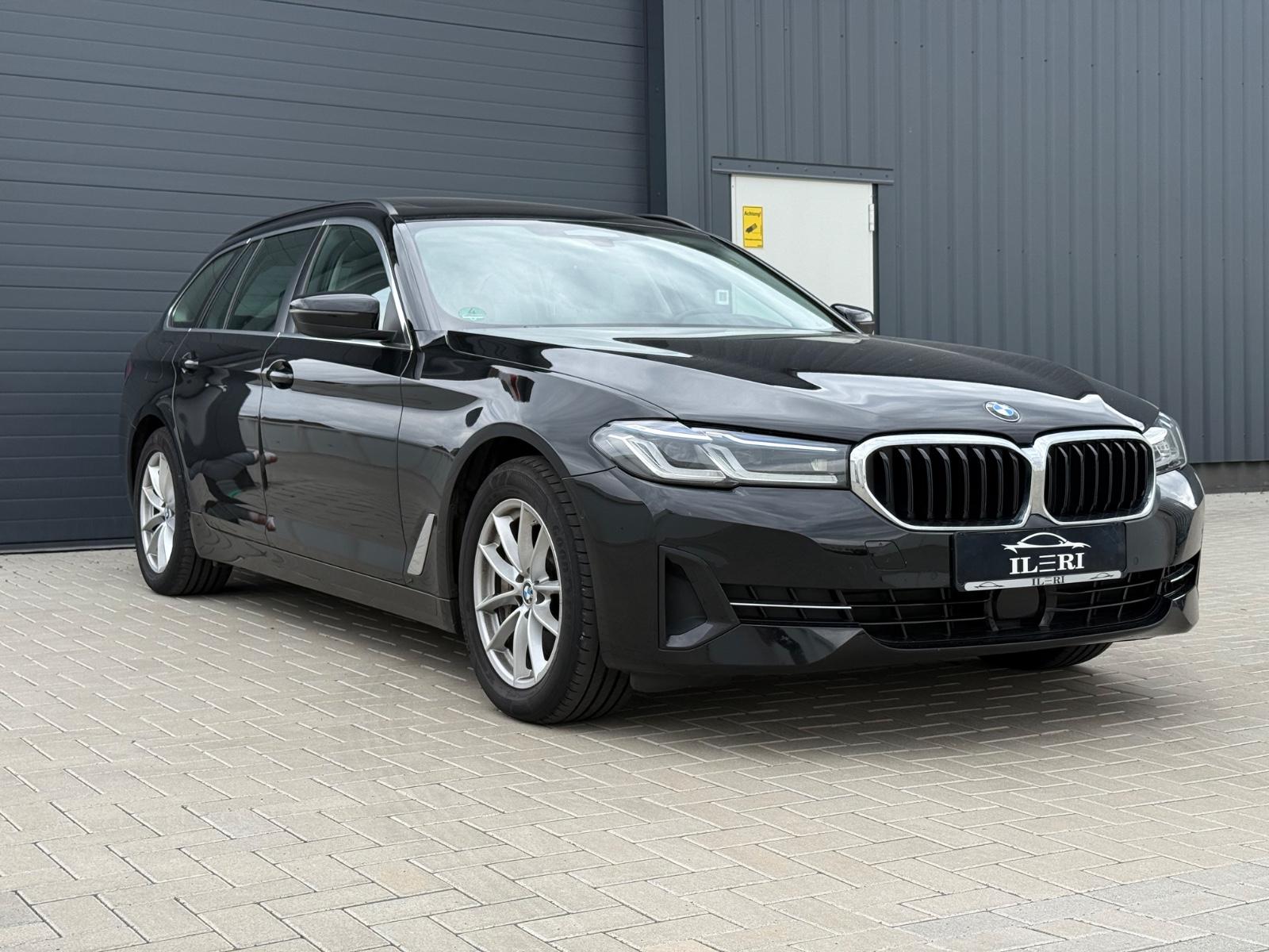 BMW 530 i Touring xDrive*AHK*PANORAMA*AMBIENTE*KAMER