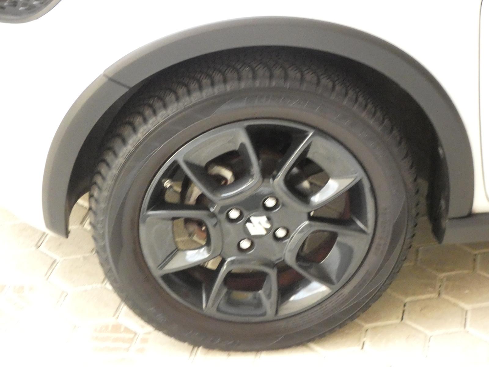 Suzuki IGNIS 1.2 5D M/T COMFORT SERVO SHZ NAVI KAMERA