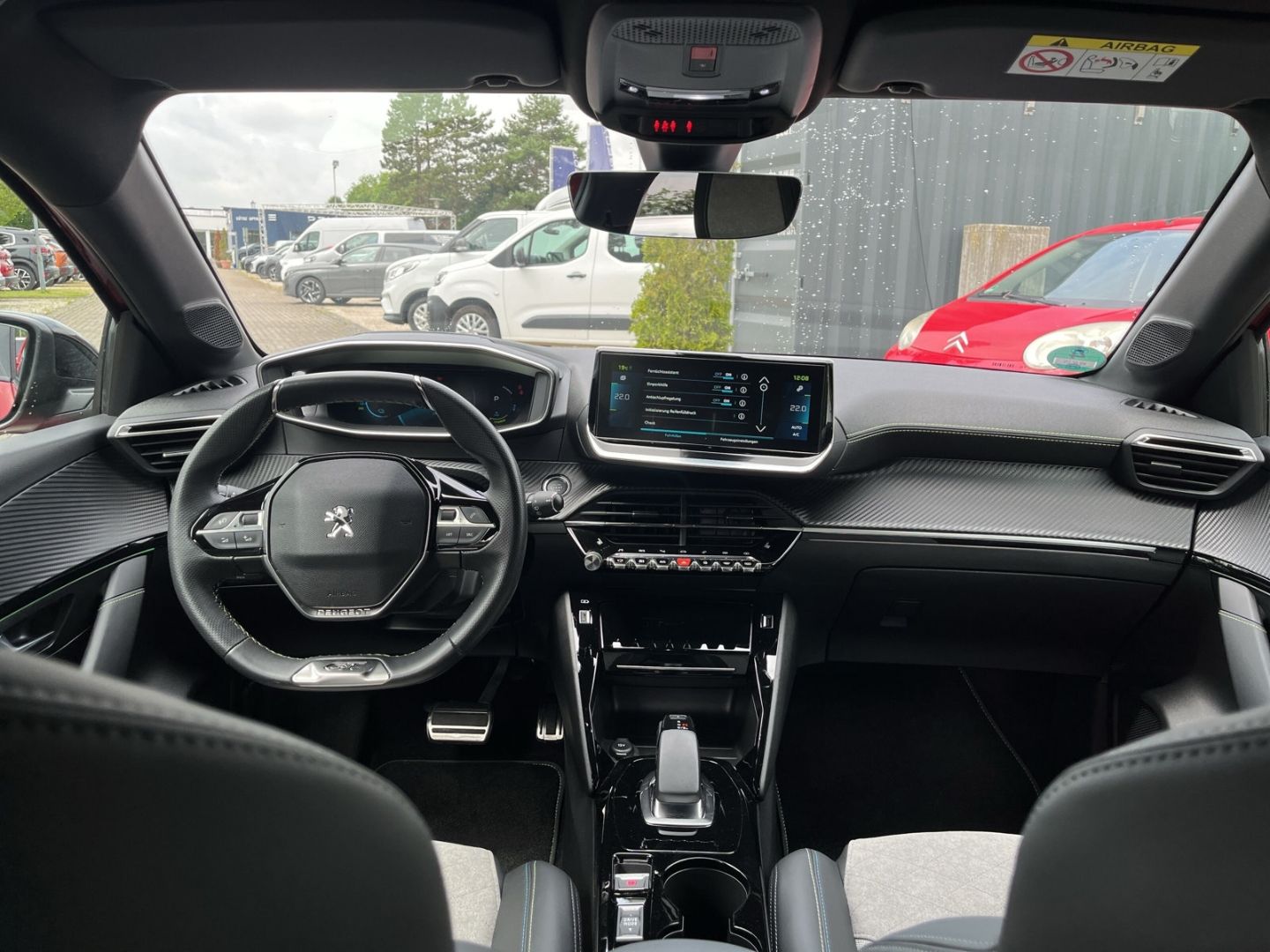 Fahrzeugabbildung Peugeot 208 GT Pack Elekto 136 Navi LED ACC CarPlay SHZ