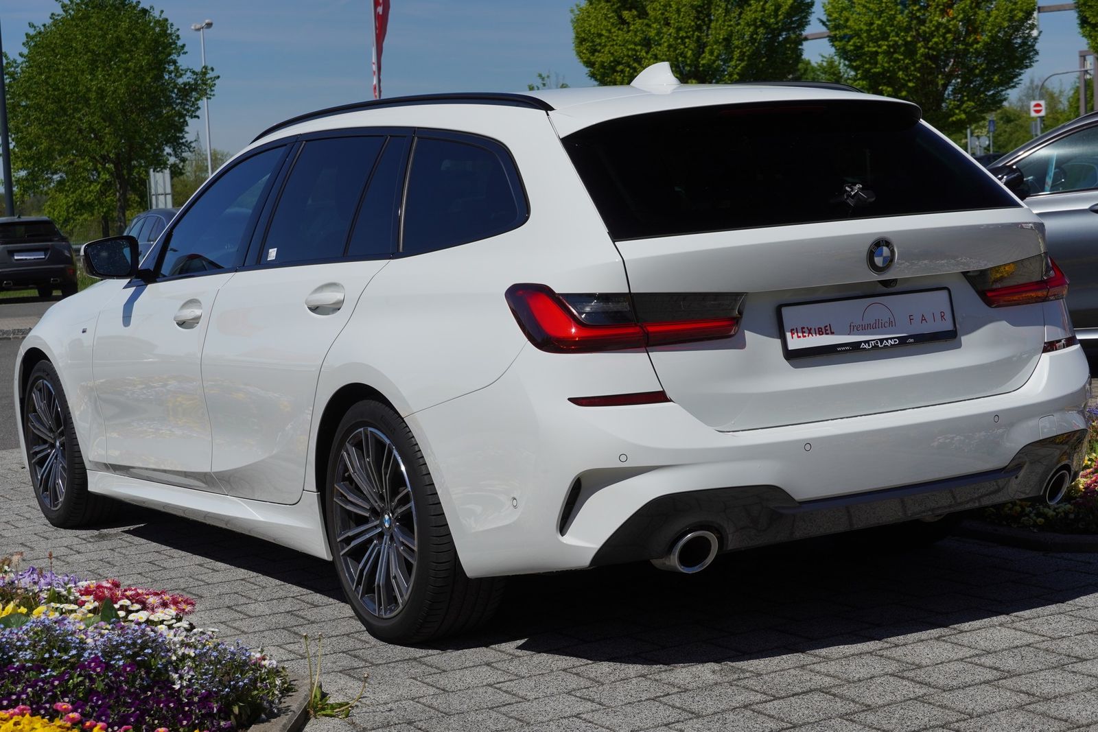 BMW 318i M Sport LED Navi AHK Tempomat Sitzheizung foto 6