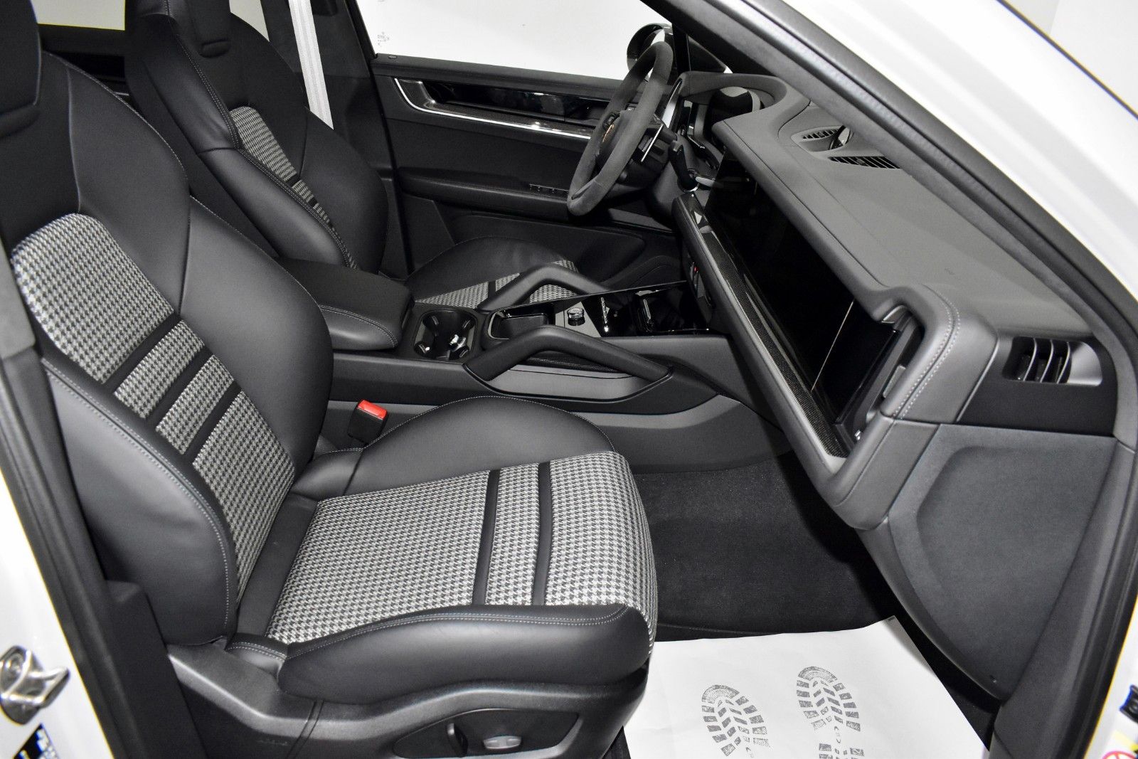 Fahrzeugabbildung Porsche Cayenne Coupe S V8 Matrix,SportPaket-Carbon,Luft