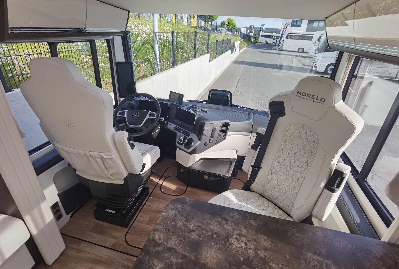 Fahrzeugabbildung Morelo Grand Empire 110 GSO Slide-Out M25