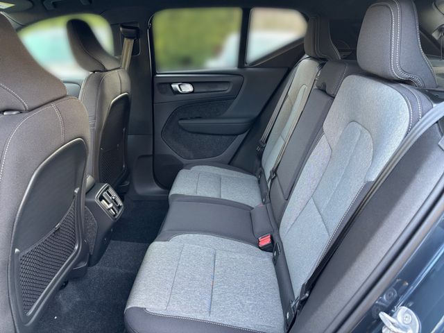 Volvo XC40 Plus Black Edition 2WD*360°*