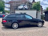 Mercedes-Benz E 230 E T-Modell E 230 - Mercedes-Benz E 230 mit Benzin-Antrieb