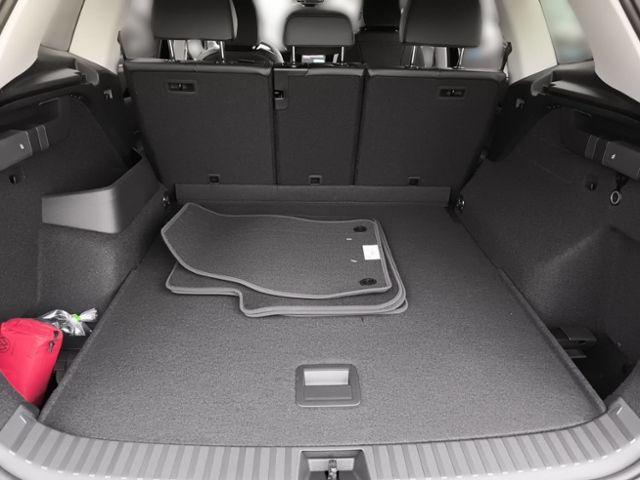 Fahrzeugabbildung Volkswagen Tayron Elegance 2.0 TDI SCR 110 kW (150 PS) 7-Ga
