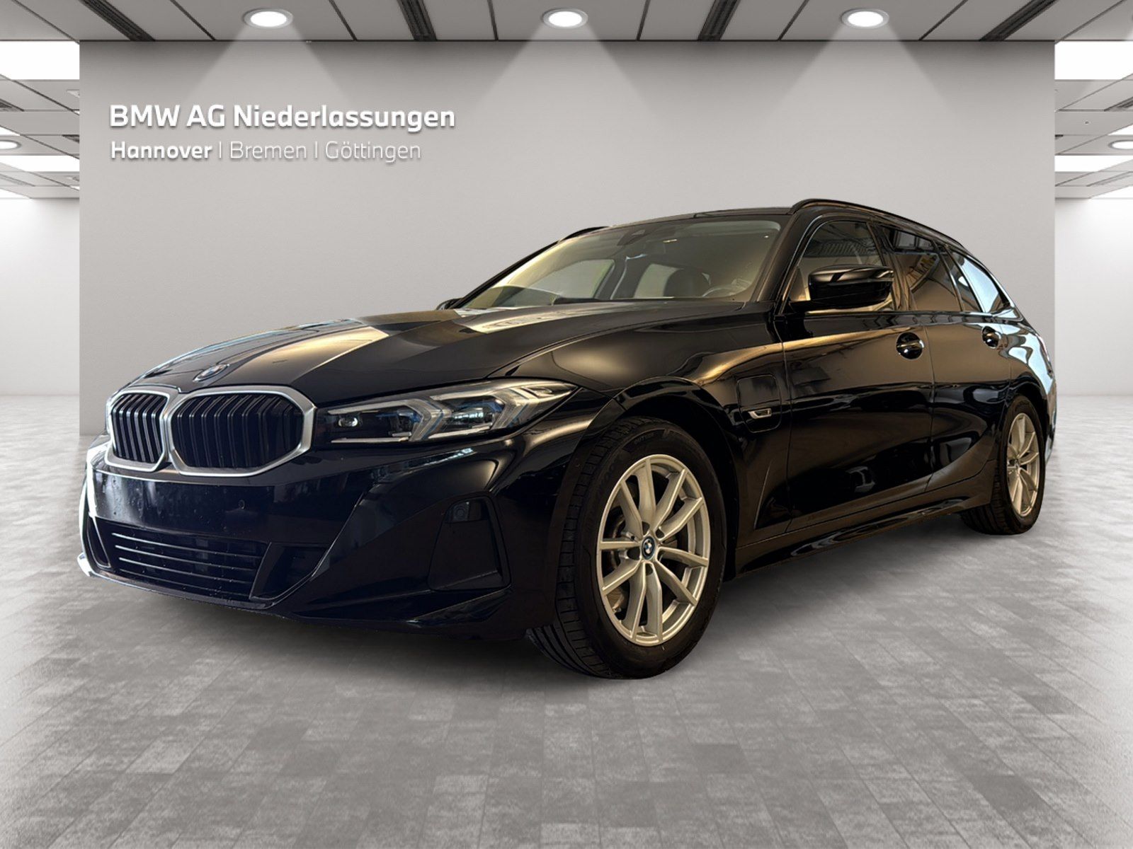 BMW 320e Touring Harman K LiveCockpitProf Kamera foto 1