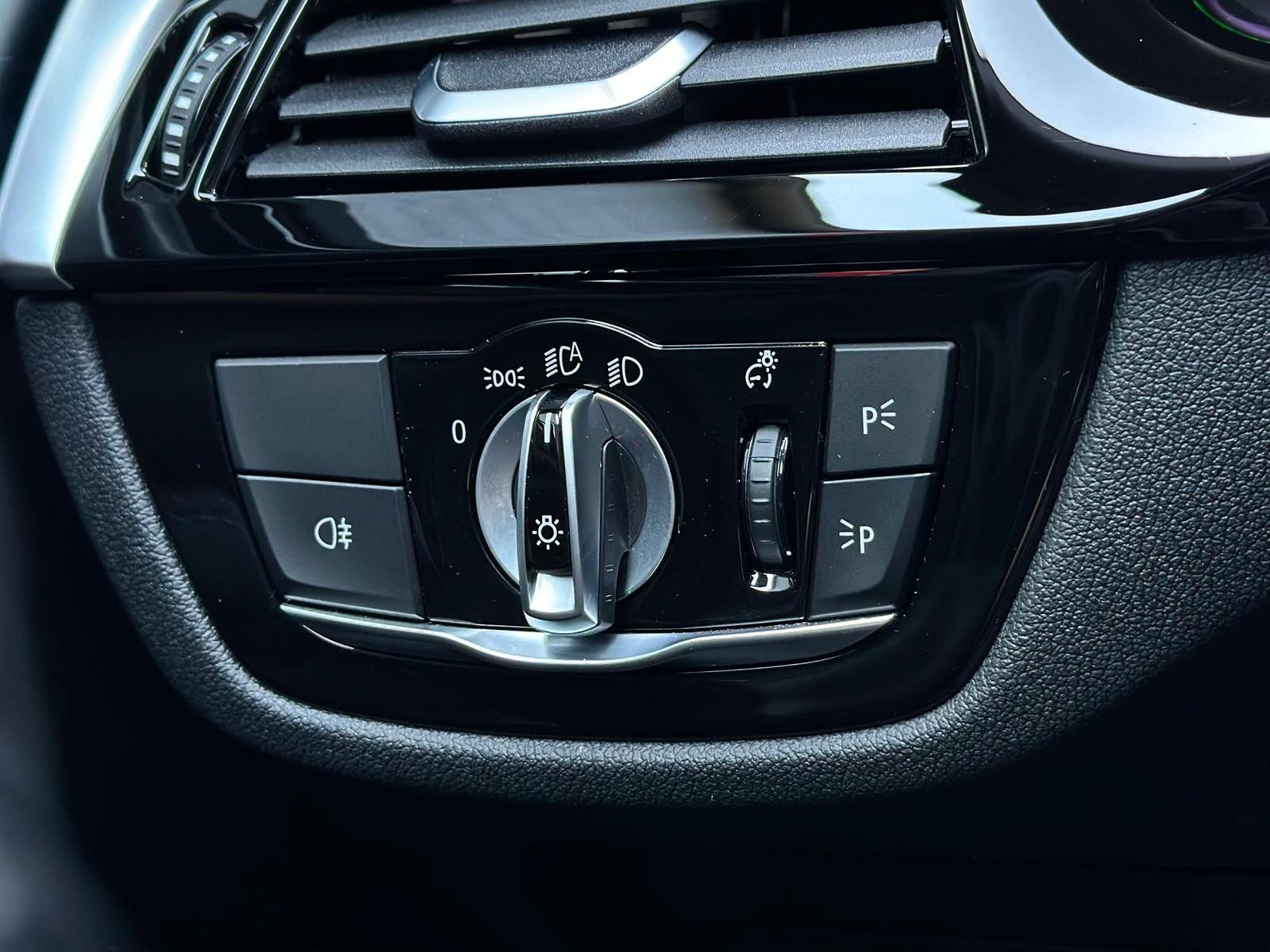 BMW 540i xDRIVE M SPORT PAKET *ACC#LASER#SHZ#HUD#VC - Image 20