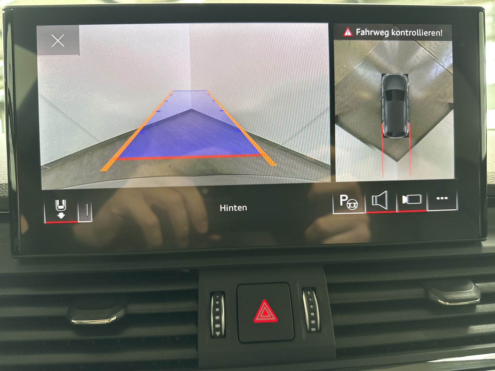 Fahrzeugabbildung Audi Q5 40 TDI S-Line Qu NAV+MATRIX+ACC+AHK+STHZG+VC