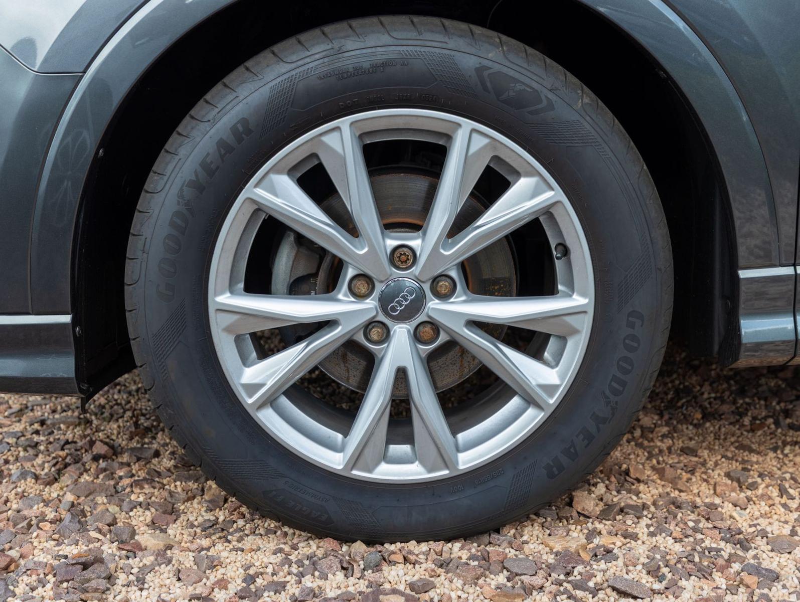 Audi Q3 SUV S line 35 TFSI 110KW DSG GRA LED AHK, миниатюра 8