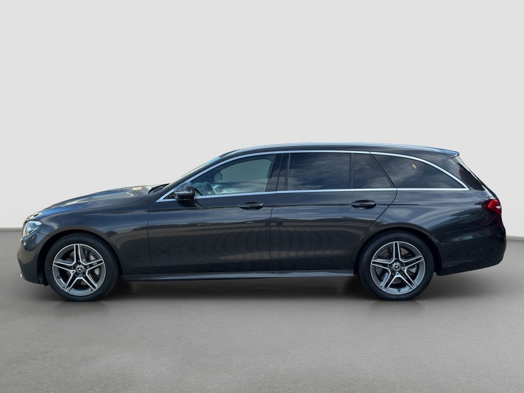 Fahrzeugabbildung Mercedes-Benz E 300 de T AMG*PANO-SD*AHZV*HUD*DISTR*BURMESTER*