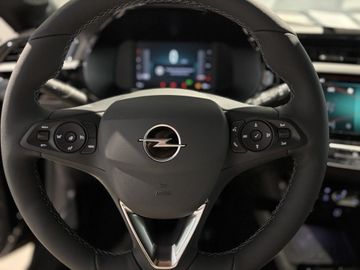 Fotografie 17 des Opel Corsa 1.2 Direct Injection Turbo GS