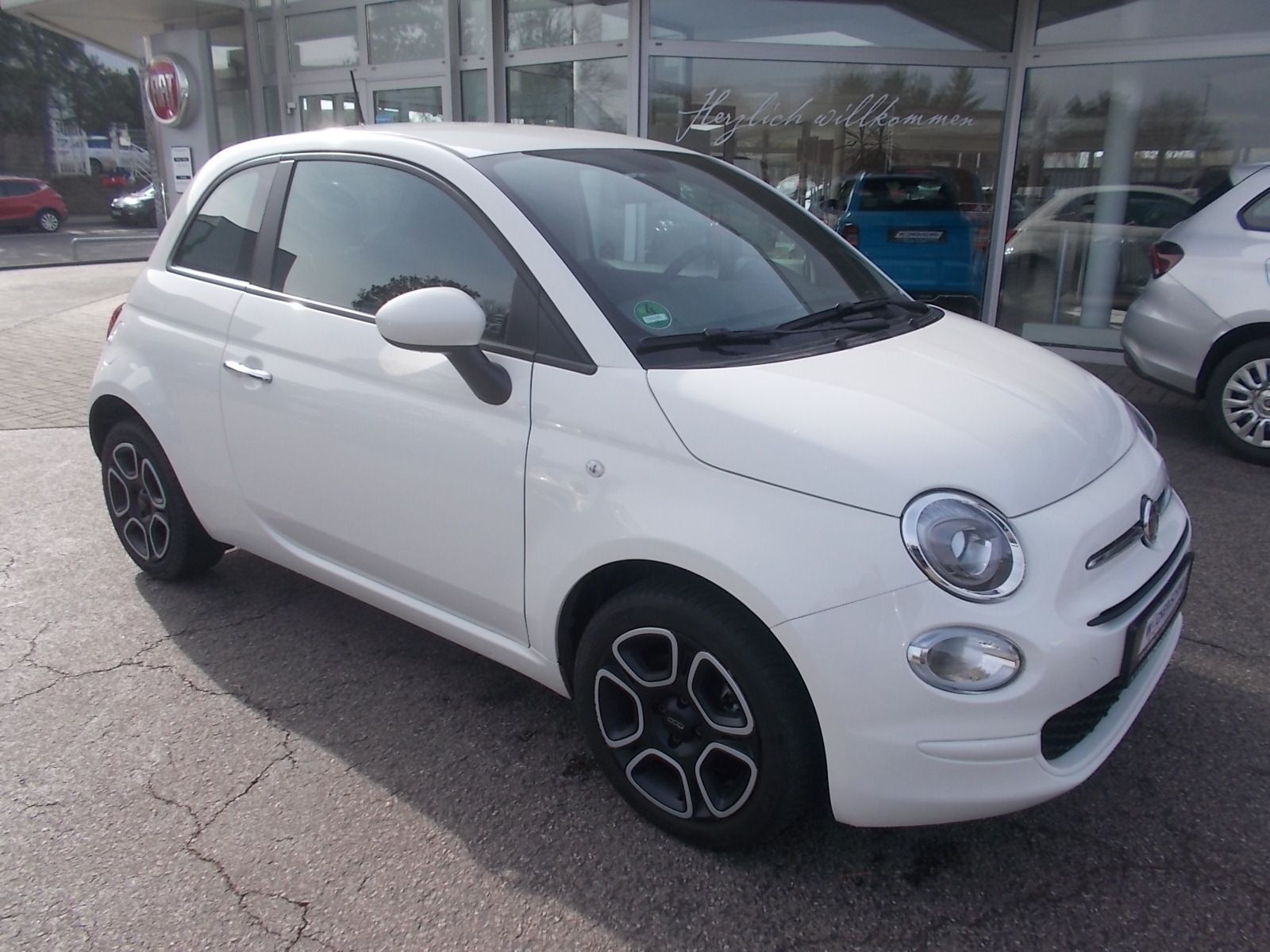 Fahrzeugabbildung Fiat 500 1.0 Mild Hybrid Club