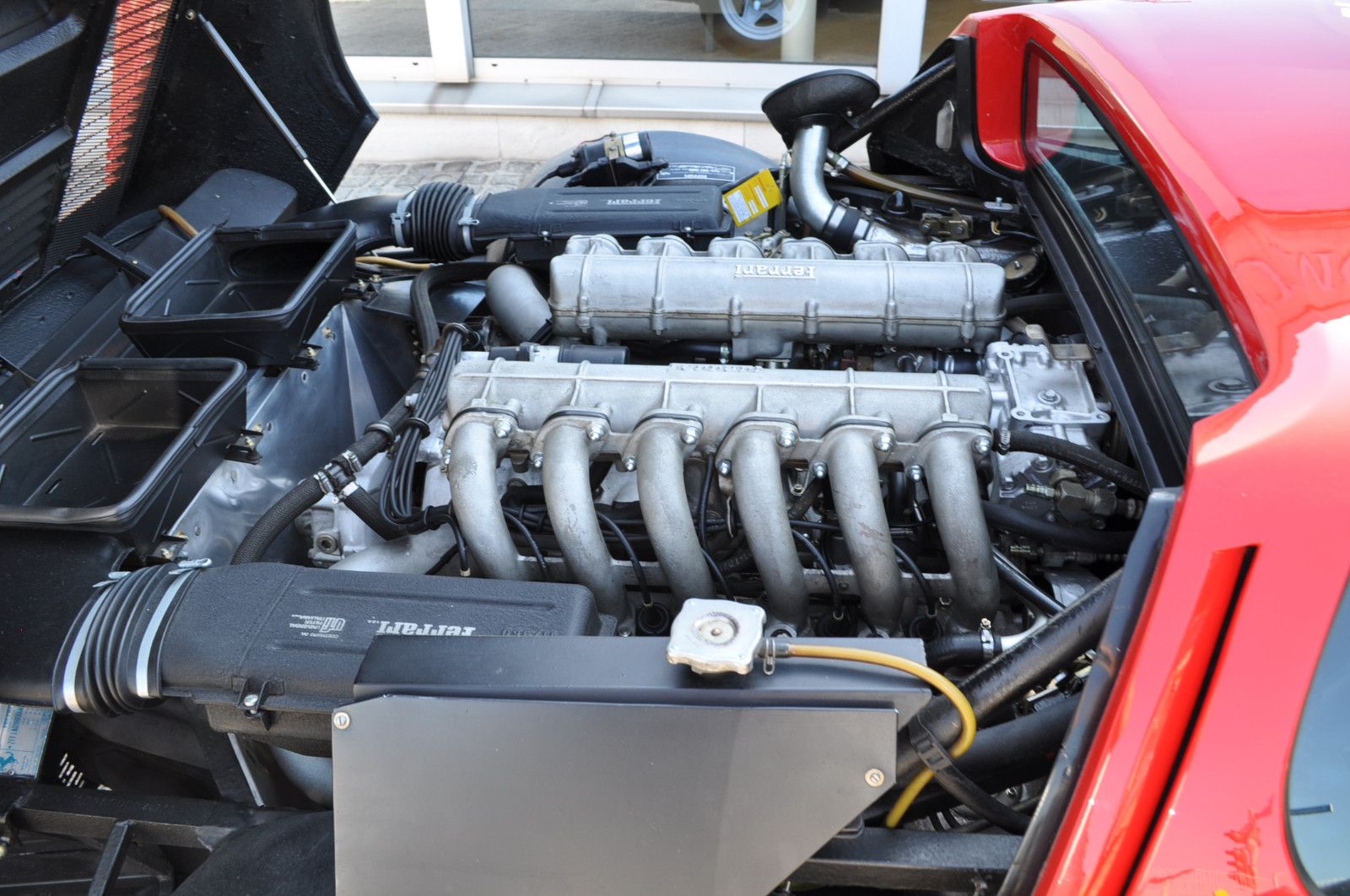 Fahrzeugabbildung Ferrari 512 BBi