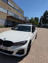 BMW 330i xDrive M Sport Automatic M Sport - BMW 330 Gebrauchtwagen in München