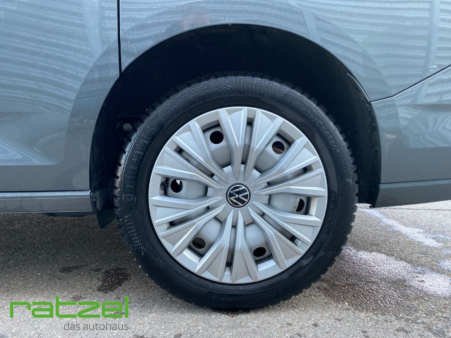 Fahrzeugabbildung Volkswagen Caddy Maxi 2.0 TDI Life 7-Sitzer Panorama Navi d