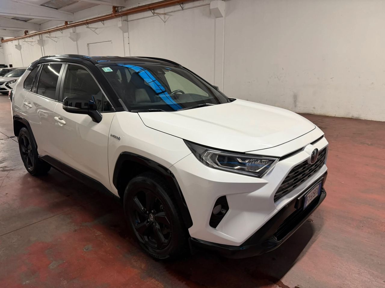 Toyota RAV 4 2.5 HV (222 CV) E-CVT AWD-I LOUNGE  imagem 2