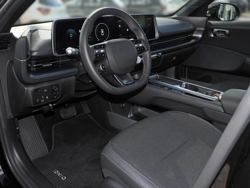 Fahrzeugabbildung Hyundai IONIQ 6 EV FL CENTRIQ 2xKlima 4xSHZ ACC AUT Kam.