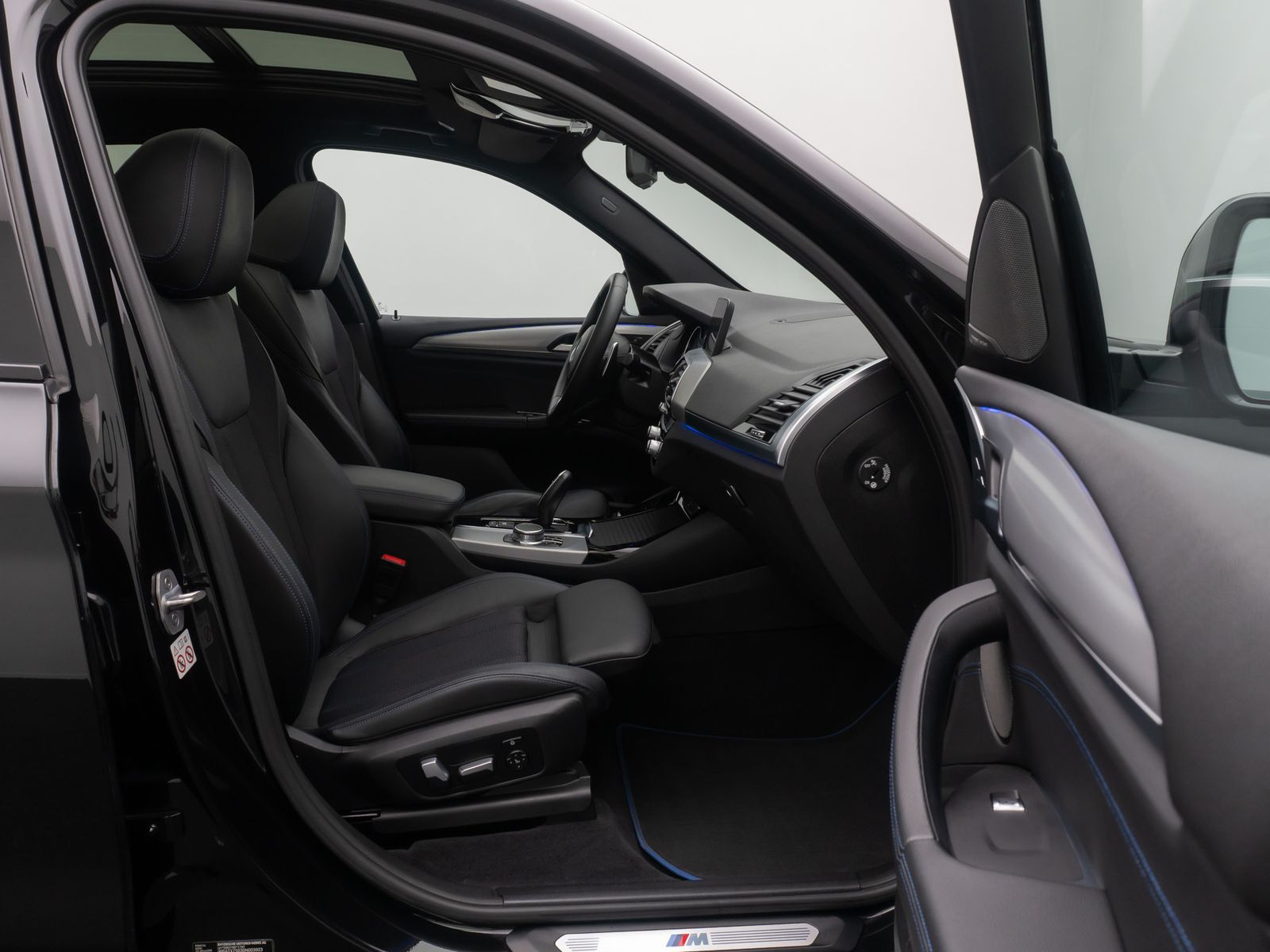 Fahrzeugabbildung BMW X3 xD20d M Sport 360&deg; AHK HUD H/K DAB Panorama