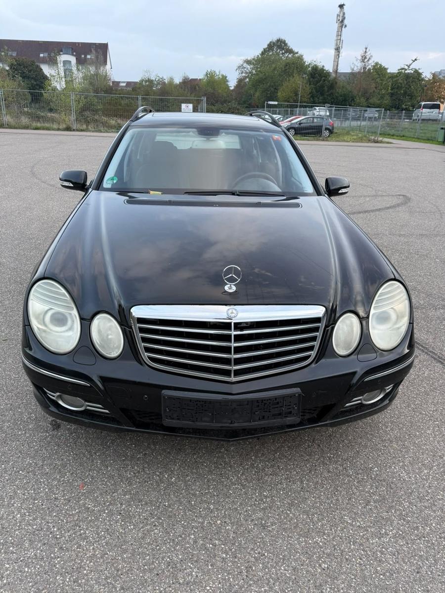 Mercedes-Benz E 320