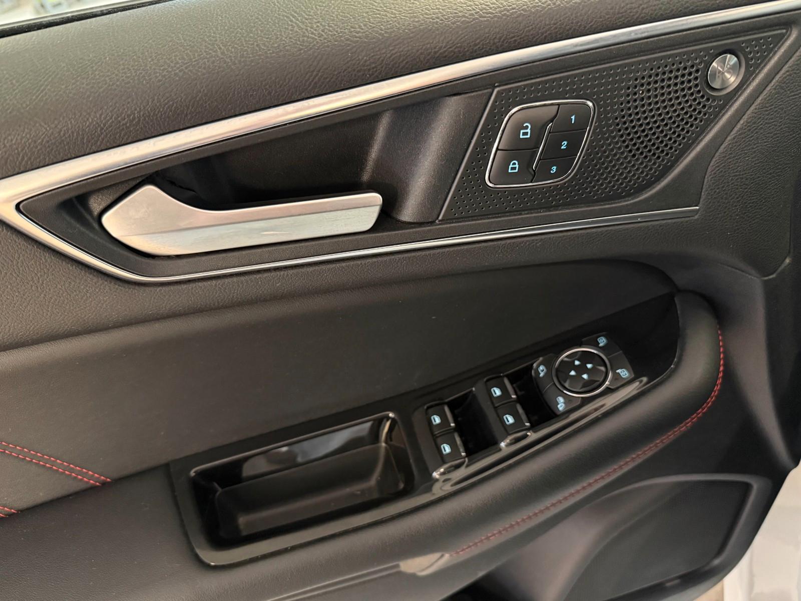 Ford Edge ST-Line 4x4 Winterpaket Navi LED Kamera
