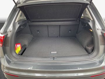 Volkswagen Tiguan - 8