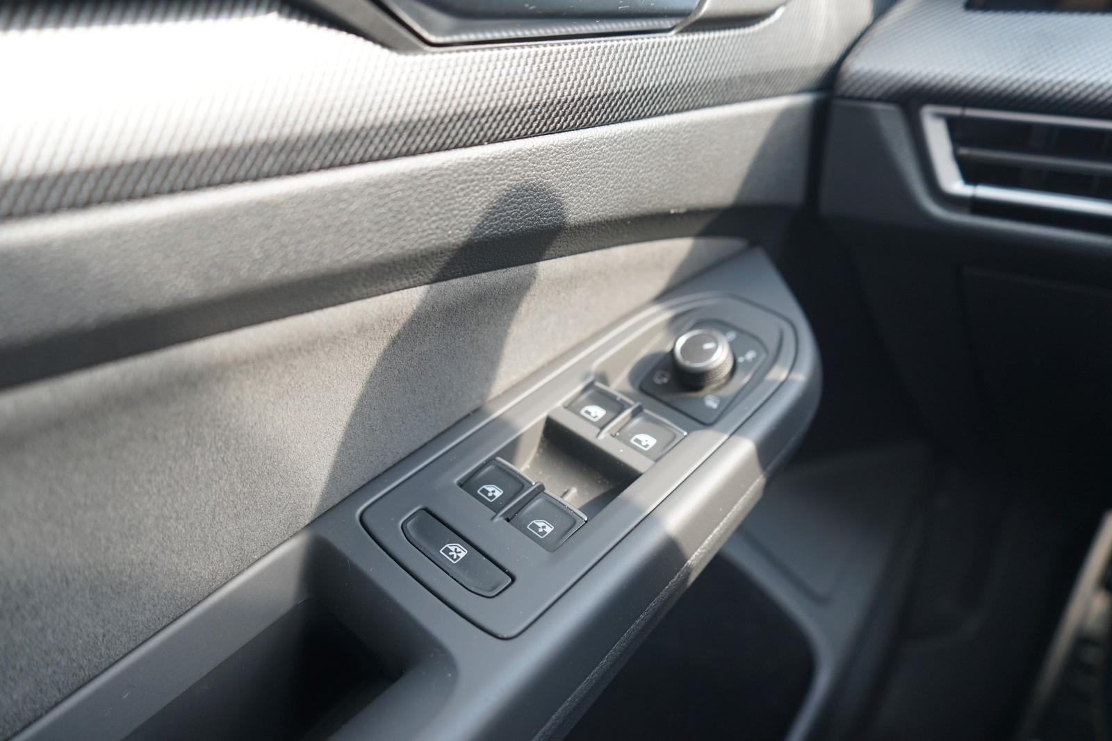 Volkswagen Golf VIII Variant 1.5 TSI R-Line LED Navi ACC, миниатюра 24
