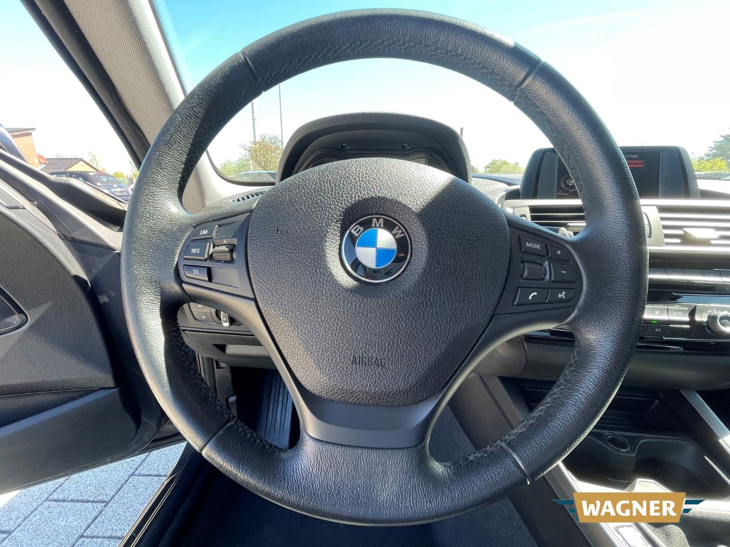 Fahrzeugabbildung BMW 116 i Advantage Klimaautomatik Tempomat