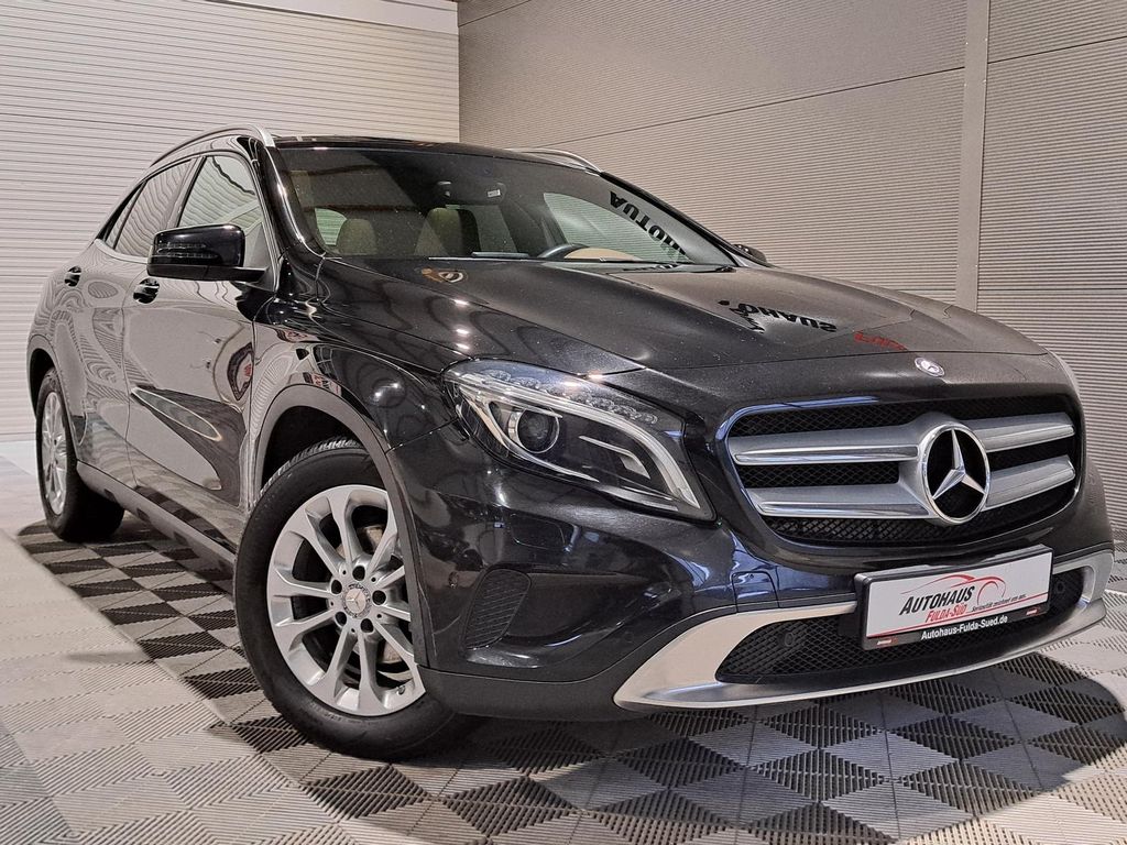 Mercedes-Benz GLA 220